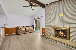 33057 Sherwood Forest Dr, Sterling Heights, MI 48310 - Photo 7