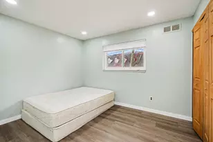 33057 Sherwood Forest Dr, Sterling Heights, MI 48310 - Photo 13