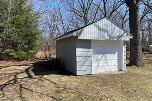 3104 Stratford St, Norton Shores, MI 49444 - Photo 3