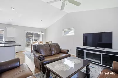 300 Regent Street SE, Grand Rapids, MI 49548 - Photo 7