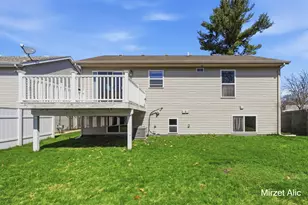 300 Regent St SE, Grand Rapids, MI 49548 - Photo 33