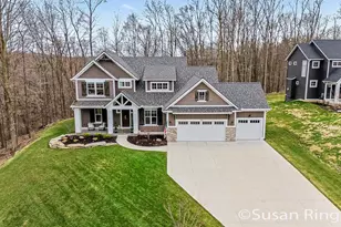 7290 Crossridge Dr SE, Grand Rapids, MI 49512 - Photo 3