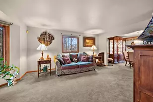 12091 Pembrooke Cir, South Lyon, MI 48178 - Photo 13