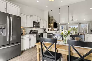 1637 Tea Pond Ct, Vicksburg, MI 49097 - Photo 9