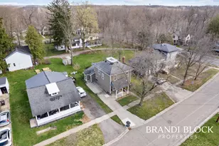 412 Hastings St, Allegan, MI 49010 - Photo 29