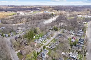 412 Hastings St, Allegan, MI 49010 - Photo 33