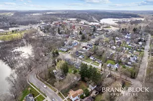 412 Hastings St, Allegan, MI 49010 - Photo 31