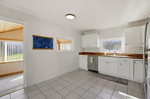 117 Robinson St, Allegan, MI 49010 - Photo 23