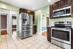 320 River St, Hillsdale, MI 49242 - Photo 5