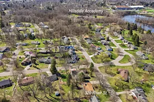 320 River St, Hillsdale, MI 49242 - Photo 23