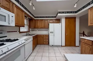 3382 Devon Dr NE, Grand Rapids, MI 49546 - Photo 5