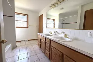 3382 Devon Dr NE, Grand Rapids, MI 49546 - Photo 11