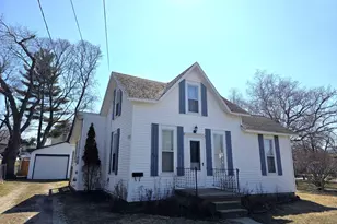 315 4th Ave, Manistee, MI 49660 - Photo 17