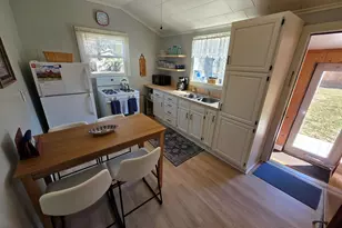 315 4th Ave, Manistee, MI 49660 - Photo 7