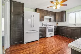 48758 Sully Dr, Belleville, MI 48111 - Photo 5