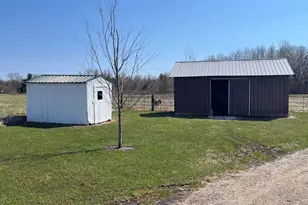 12111 Coral Rd, Coral, MI 49322 - Photo 3