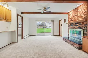 37625 Whitney Dr, Wayne, MI 48184 - Photo 5