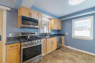 3305 Bridge Street, Trenton, MI 48183 - Photo 13