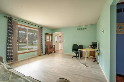 9137 Rucker Road, Grosse Ile, MI 48138 - Photo 9