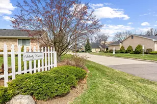 42282 E Edward Dr, Clinton Twp, MI 48038 - Photo 23