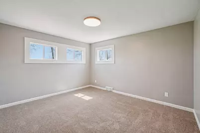 682 Budlong Street, Adrian, MI 49221 - Photo 17