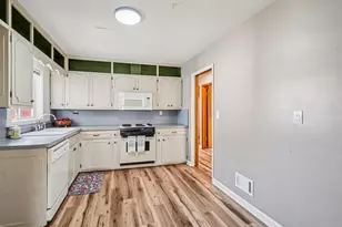 682 Budlong St, Adrian, MI 49221 - Photo 11