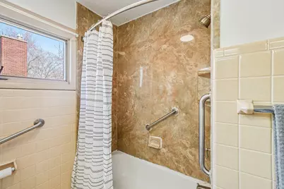 682 Budlong Street, Adrian, MI 49221 - Photo 15