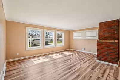 682 Budlong Street, Adrian, MI 49221 - Photo 5