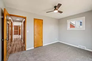 682 Budlong St, Adrian, MI 49221 - Photo 21