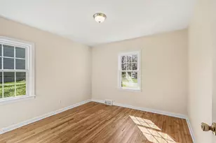 1728 Texel Dr, Kalamazoo, MI 49004 - Photo 9