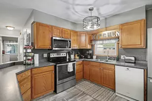 96 Central Park Dr, Coldwater, MI 49036 - Photo 7