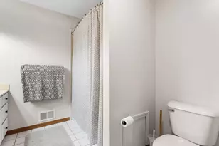 9109 Pine Hill Ct, Saline, MI 48176 - Photo 33