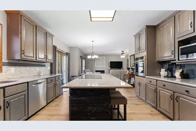 9109 Pine Hill Court, Saline, MI 48176 - Photo 9