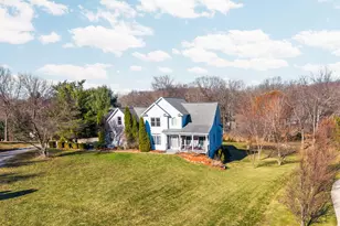 9109 Pine Hill Ct, Saline, MI 48176 - Photo 3