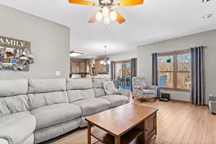 9109 Pine Hill Ct, Saline, MI 48176 - Photo 15