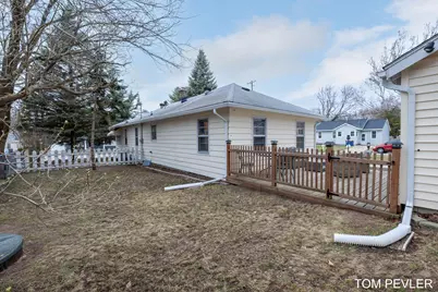 2208 Dawson Avenue NE, Grand Rapids, MI 49505 - Photo 45