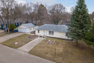 2208 Dawson Ave NE, Grand Rapids, MI 49505 - Photo 49