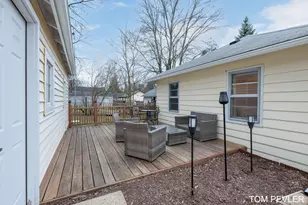 2208 Dawson Ave NE, Grand Rapids, MI 49505 - Photo 5