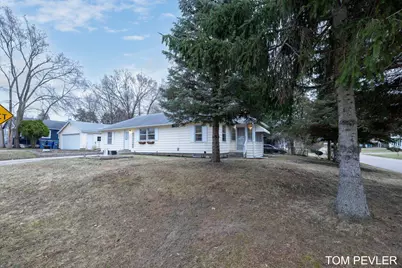 2208 Dawson Avenue NE, Grand Rapids, MI 49505 - Photo 41