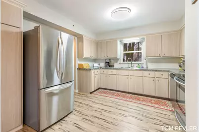 2208 Dawson Avenue NE, Grand Rapids, MI 49505 - Photo 11