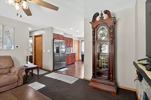 805 Vera Cruz St, Jackson, MI 49203 - Photo 9