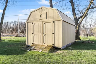 308 E Peck Avenue, White Pigeon, MI 49099 - Photo 7