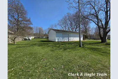 645 E Lyons Street, Lyons, MI 48851 - Photo 9