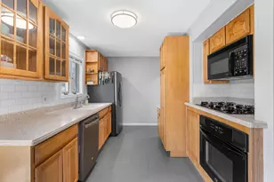 5620 Cheshire St, Portage, MI 49002 - Photo 11