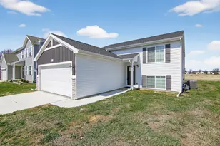 2106 Farm Valley Rd, Adrian, MI 49221 - Photo 3