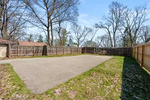 914 Denner St, Kalamazoo, MI 49006 - Photo 33