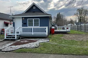 1221 Pearl St, Benton Harbor, MI 49022 - Photo 1