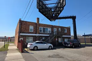 22006 N Chrysler Dr, Hazel Park, MI 48030 - Photo 15