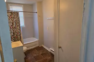 22006 N Chrysler Dr, Hazel Park, MI 48030 - Photo 13