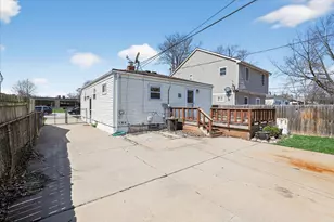 4701 Croissant St, Dearborn Heights, MI 48125 - Photo 29